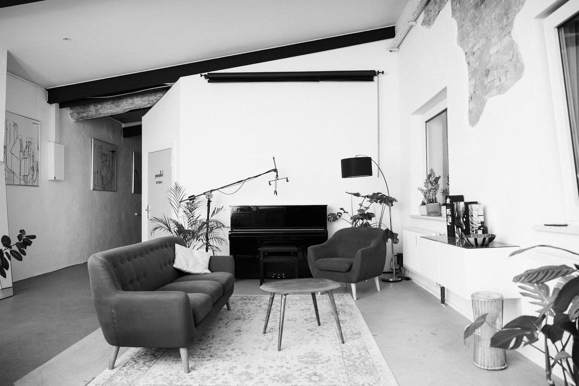 Lounge 1